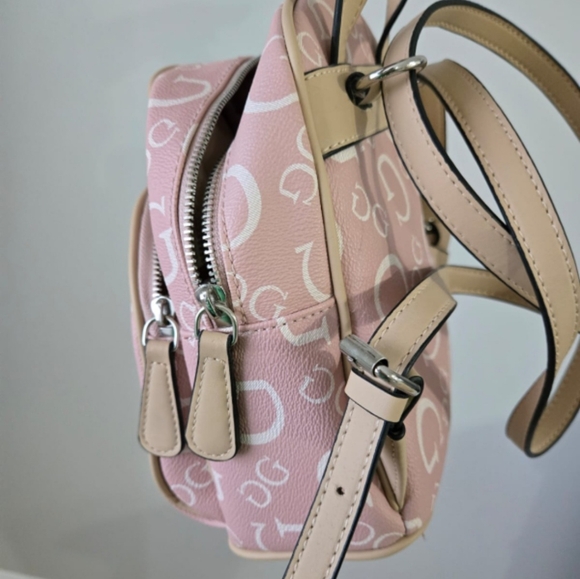 🎒Pre-Owned GUESS Pink Mini Backpack -Logo Print - Picture 6 of 8